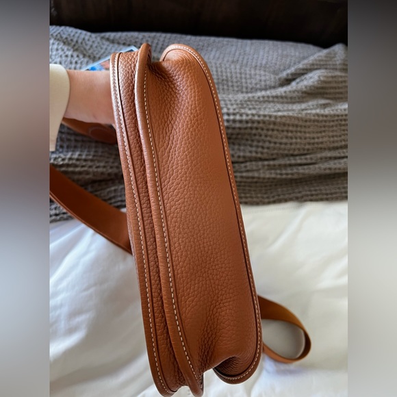 Hermes Gold Evelyne PM with palladium hardware - Picture 6 of 13